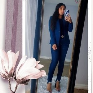 Meet your Posher, Mirella